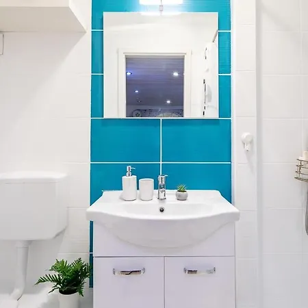 Charming Cozy Downtown Heaven For 2 Апартаменты Будапешт