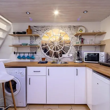 Charming Cozy Downtown Heaven For 2 * Будапешт