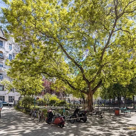 Charming Cozy Downtown Heaven For 2 Будапешт