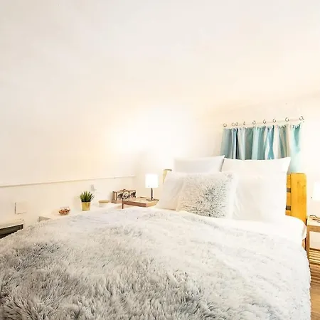 Charming Cozy Downtown Heaven For 2 * Будапешт